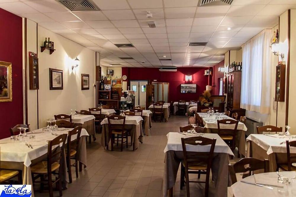 Hotel La Vela Passignano sul Trasimeno Esterno foto