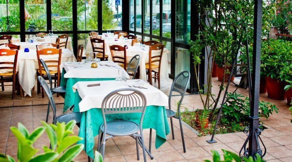 Hotel La Vela Passignano sul Trasimeno Esterno foto